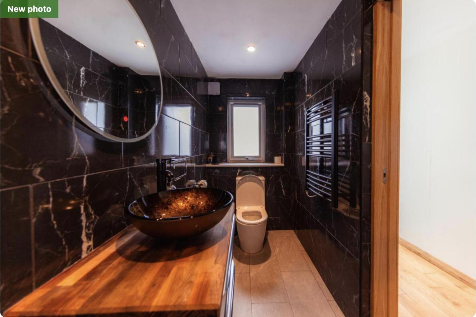 Luxury Cottage With Stunning Views Near Fairy Pools - School House 3 カーボスト エクステリア 写真